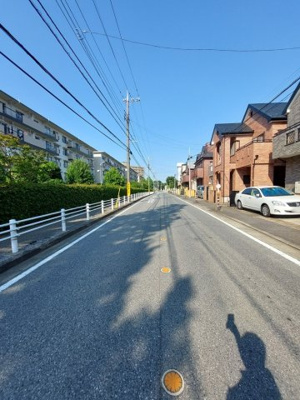 【その他】 | 高塚団地2街区1号棟 2F | 南側前面道路