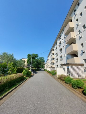 【その他】 | 高塚団地2街区1号棟 2F | 北側通路