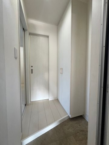 グループメゾン須磨東町の玄関