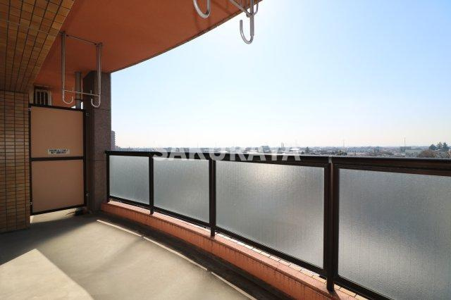 グランドパレスのバルコニー|現況と異なる場合がございます。