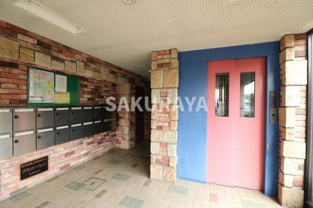 グランドパレスのロビー