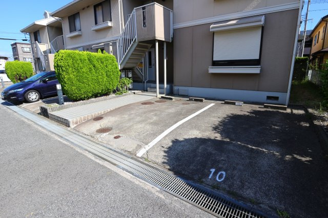セジュール池上の駐車場