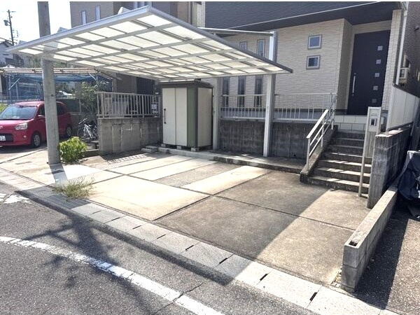 みよし市（三好丘あおば１丁目）の駐車場