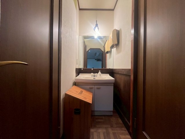 Bird4 Buill（バードフォービル）の洗面所