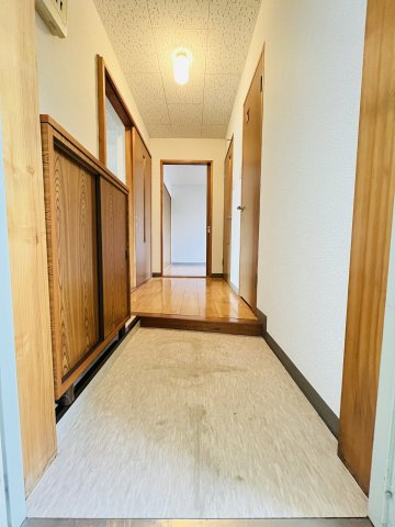 いわとハイツの玄関