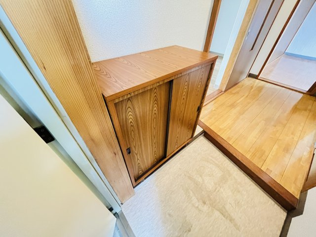 いわとハイツの玄関