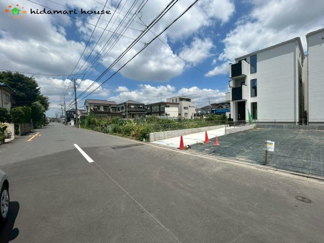 北区宮原町③　新築戸建　ミラスモシリーズ02の前面道路含む現地写真
