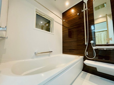  | 杉並区上井草5棟 | 施工例　ワックス不要・抗菌対応、車イスを使用してもキズがつきにくいフローリング