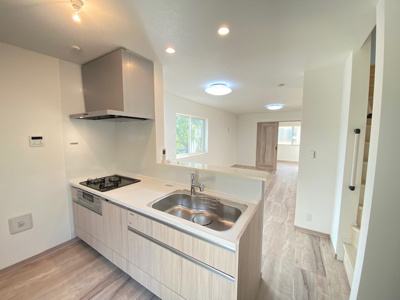  | 杉並区上井草5棟 | アール天井の廊下で建物の印象を引き立たせております