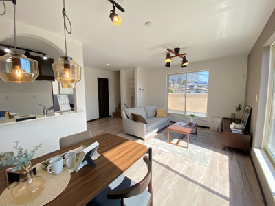  | 杉並区上井草5棟 | 施工例　Panasonicの3面鏡化粧台でミラー裏はたっぷり収納できます