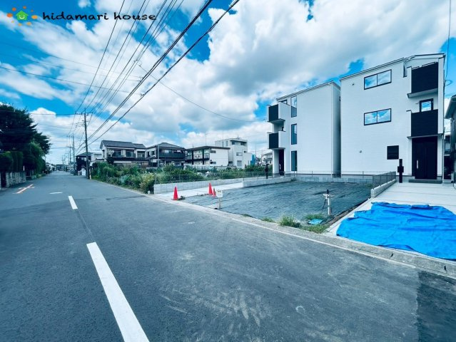 北区宮原町③　新築戸建　ミラスモシリーズ03の前面道路含む現地写真
