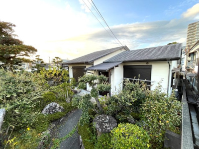 【庭】 | 中古一戸建　高知市愛宕山南町
