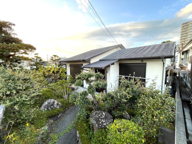 【庭】 | 中古一戸建　高知市愛宕山南町