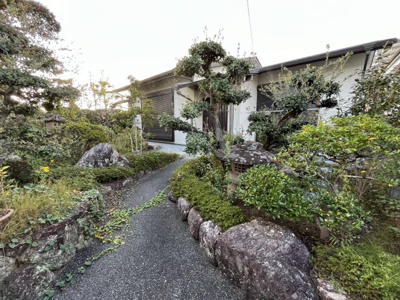【庭】 | 中古一戸建　高知市愛宕山南町