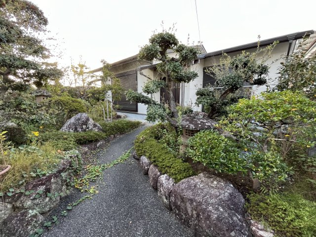 【庭】 | 中古一戸建　高知市愛宕山南町