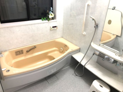 【浴室】 | 中古一戸建　高知市愛宕山南町
