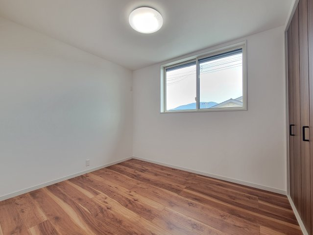 田辺市秋津町Ⅳ・新築戸建の洋室