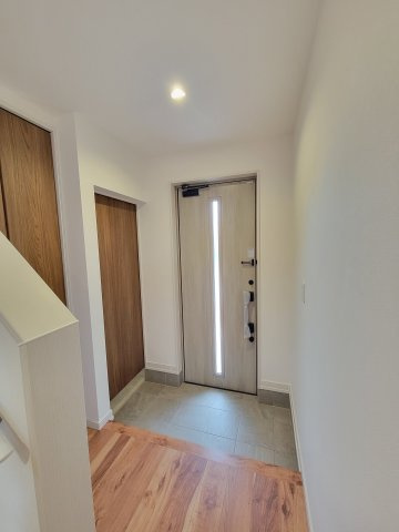 田辺市秋津町Ⅳ・新築戸建の玄関