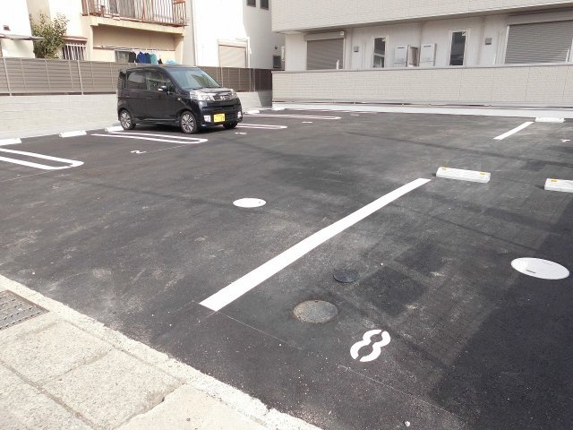 D-room国芳の駐車場