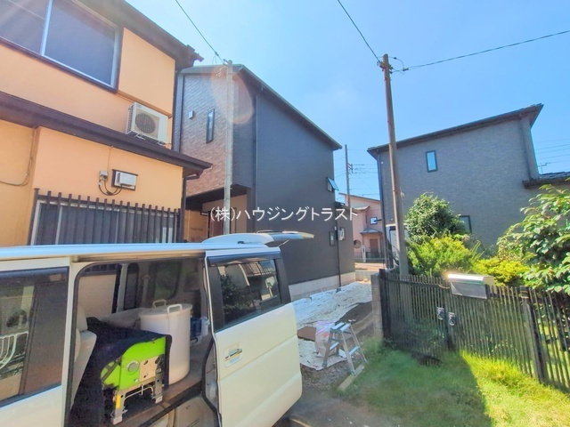 仲介手数料無料　所沢市上新井15期B・新築全1棟の前面道路含む現地写真