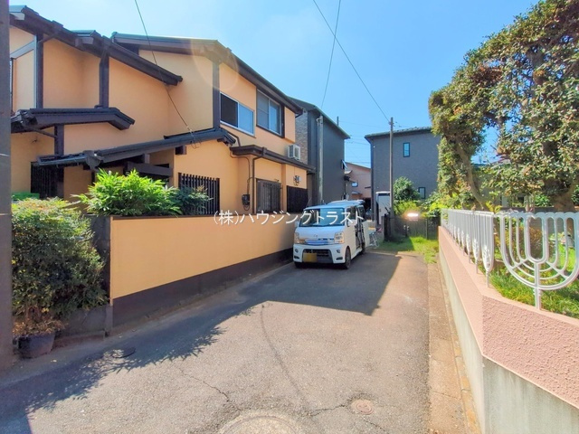 仲介手数料無料　所沢市上新井15期B・新築全1棟の前面道路含む現地写真