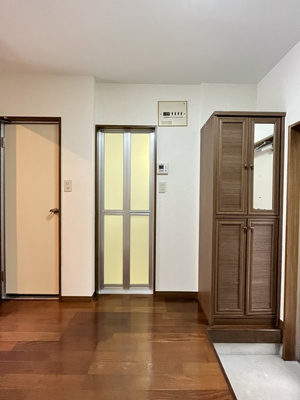 【玄関】 | ウエステンホーフ