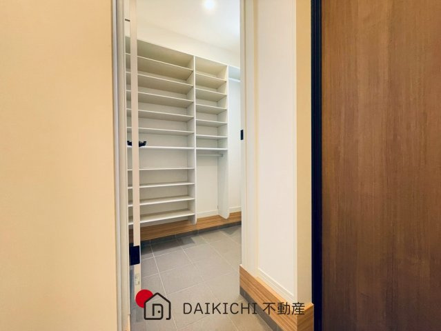 【玄関】 | 久喜市上町　クレアスタウン　新築戸建　全9棟　1号棟