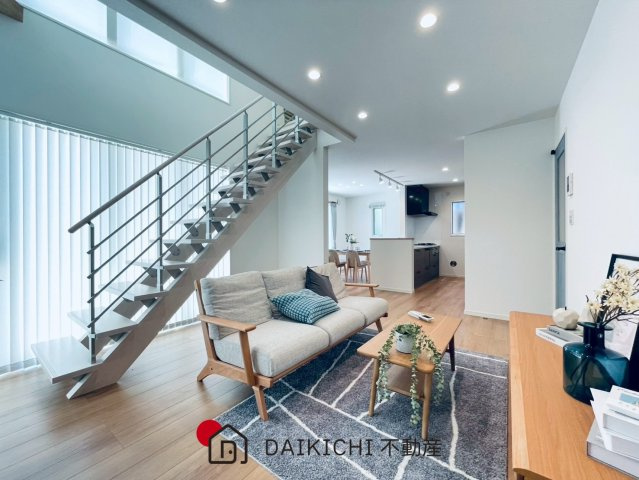 【居間・リビング】 | 久喜市上町　クレアスタウン　新築戸建　全9棟　1号棟