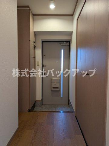 クレストパーク平尾の玄関