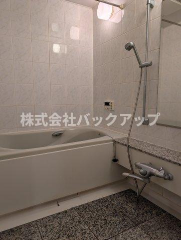 クレストパーク平尾の浴室