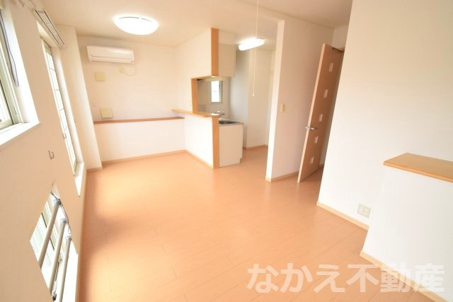 【居間・リビング】 | 使いやすいリビングです