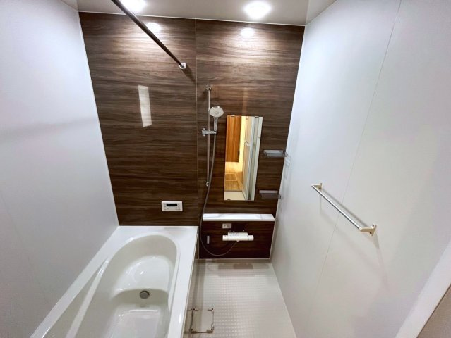 うるま市みどり町1期　全2棟　2号棟の浴室