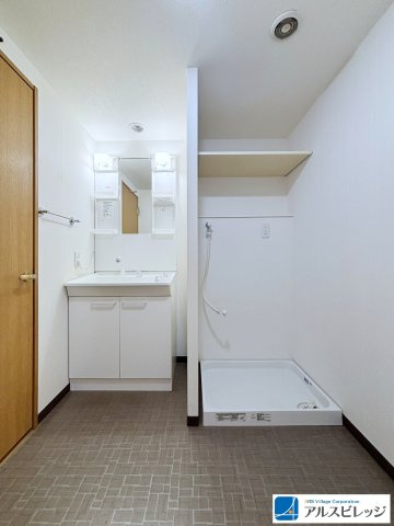 キャッスルメジェール西みずほ台壱番館の独立洗面台