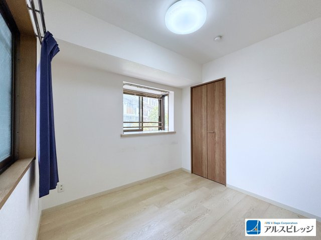 キャッスルメジェール西みずほ台壱番館の洋室