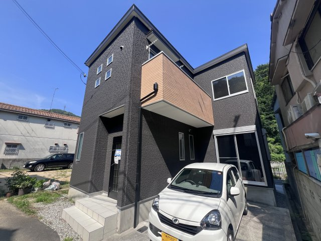 禅昌寺町１丁目戸建ての外観