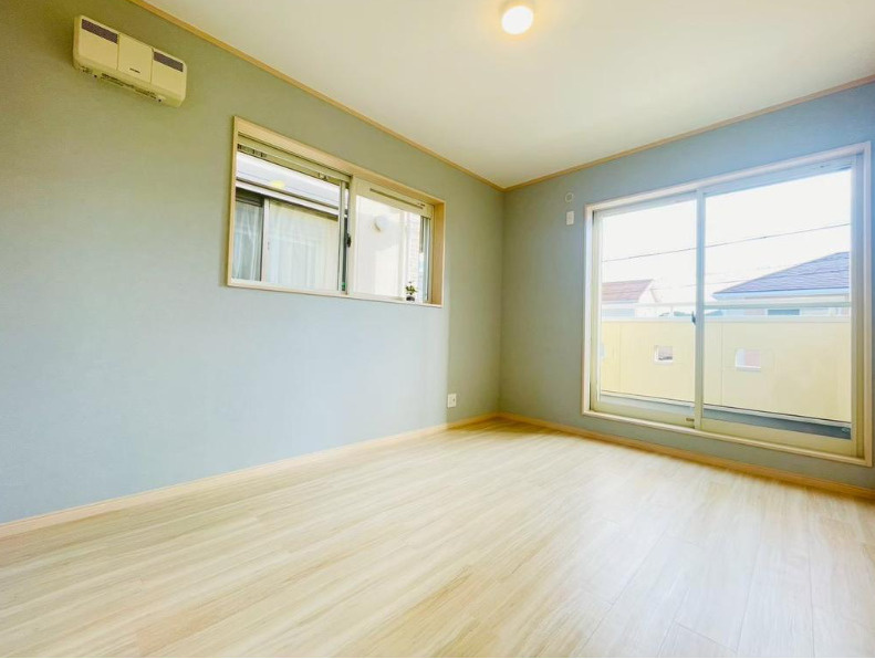 箕面市稲５丁目　中古戸建の洋室