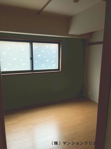 アパガーデンコート城東の洋室|真ん中の洋室6.0帖