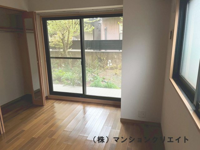 アパガーデンコート城東の洋室|南側洋室6.0帖