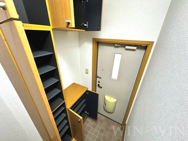 カームリーヒルの玄関