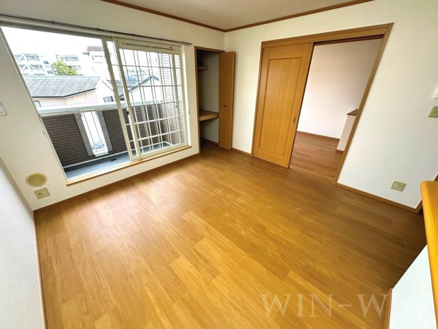 カームリーヒルの居間・リビング