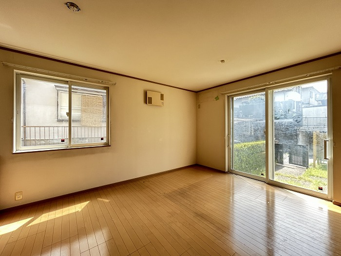 岡崎市滝町の居間・リビング