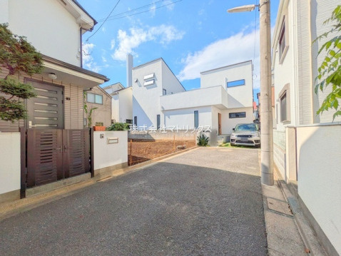 練馬区谷原6丁目　充実収納×こだわりプラン　限定1棟の前面道路含む現地写真