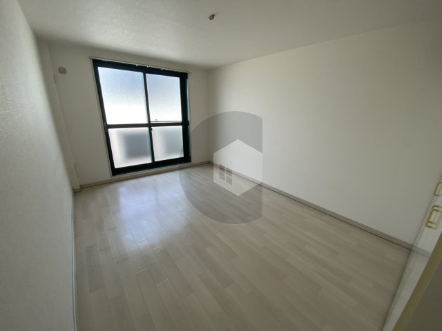 オークグレイス吉田の洋室