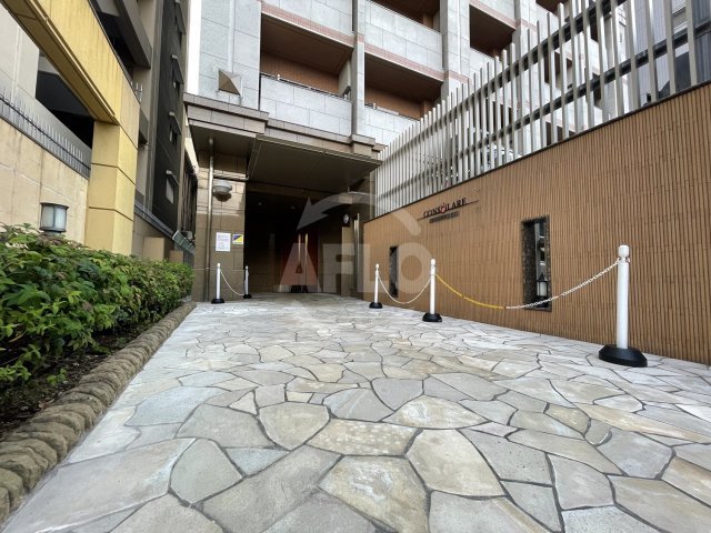 コンソラーレ土佐堀　西船場小学校区のエントランス|コンソラーレ土佐堀　エントランス