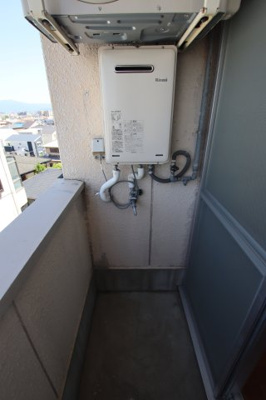 【設備】 | ハイム上高地 | 室外洗濯機置場