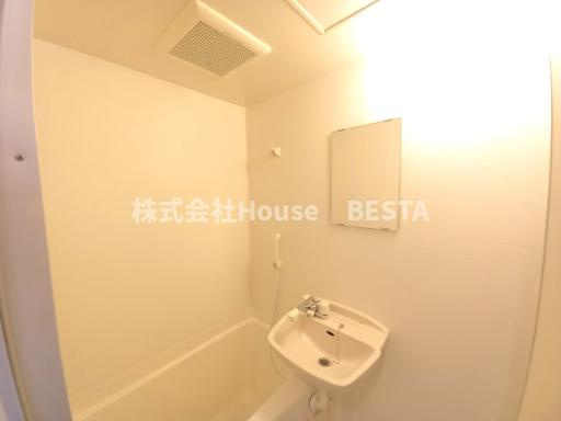 エスリード三宮フラワーロードの浴室