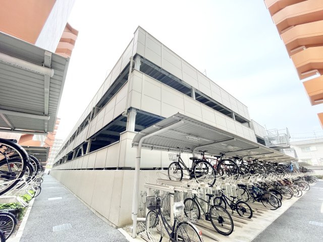 ザ・ヴァンデュールシティの駐輪場