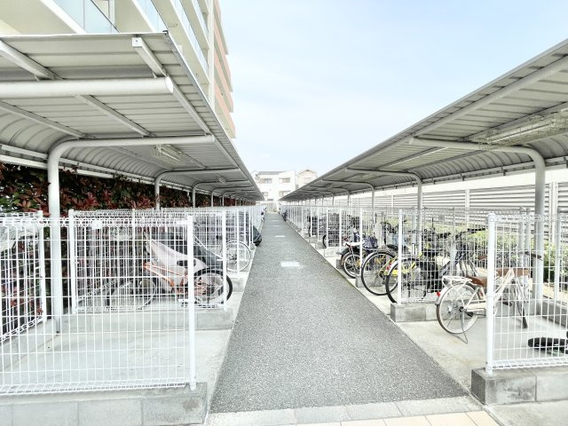 ザ・ヴァンデュールシティの駐輪場