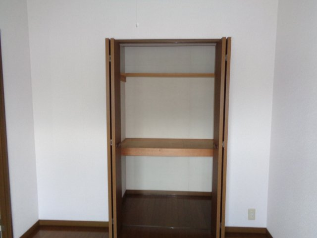 八戸市長根１丁目のアパートの内装