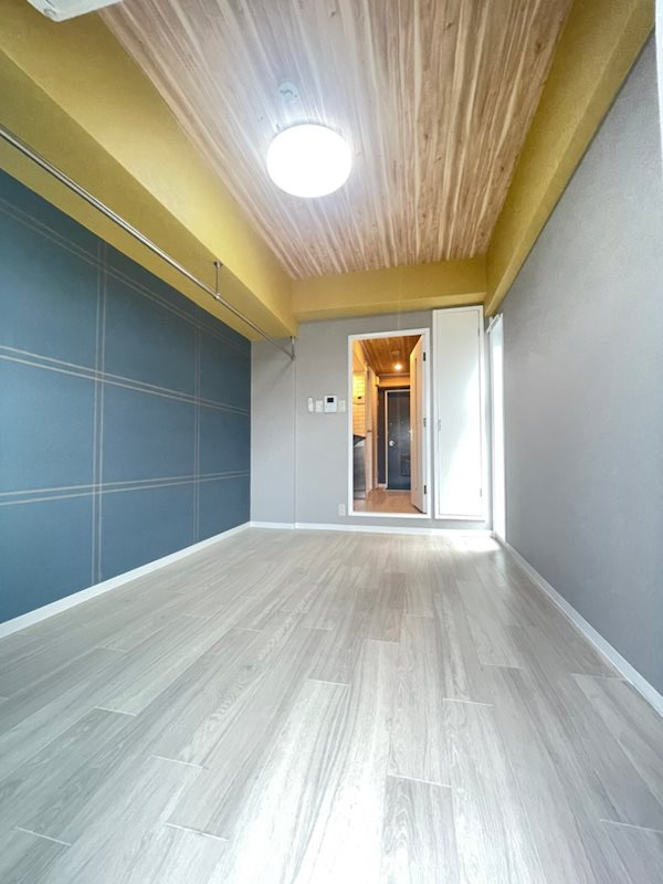 シャトレ王子の居間・リビング